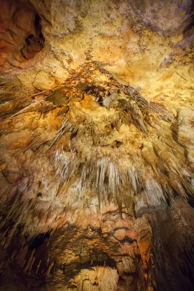 Gürcistan 'daki Prometheus mağarası