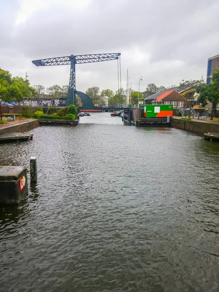 Amsterdam chanel på dagtid — Stockfoto