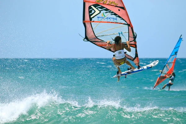 Extrim femail Windsurfing in Jericoacoara — Stock Photo, Image