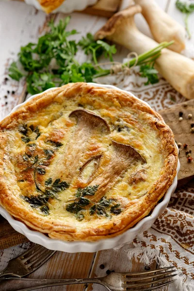 Quiche de cogumelos, vista de cima — Fotografia de Stock