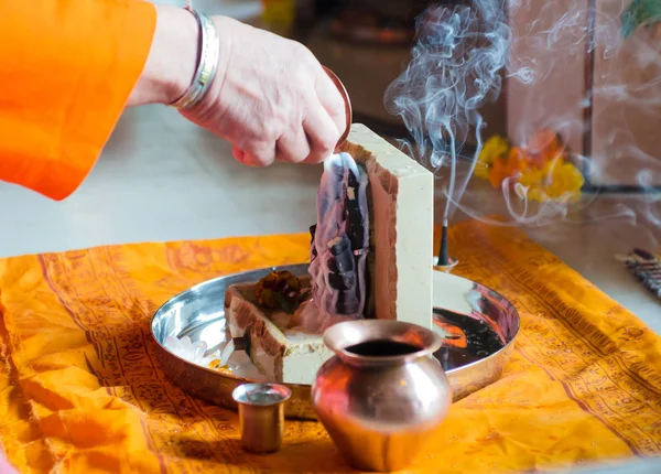 Puja au Seigneur Ganesh pendant la fête du Guru Purnima — Photo