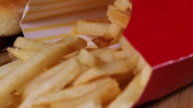 Taze iştah açıcı hamburger dönen arka plan.