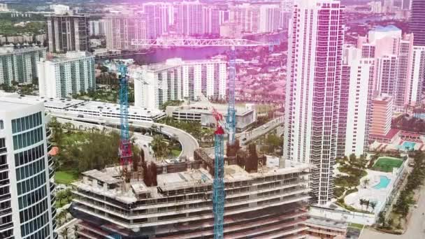 Otel, banka, iş ofisleri, sunny Isles beach Miami şehir merkezindeki binaların — Stok video