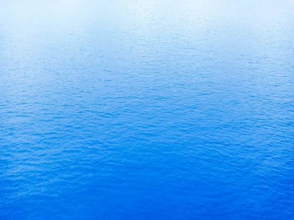 Перспективный Вид Светло Голубой Поверхности Моря — стоковое фото