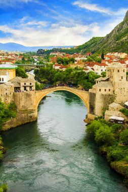 Bosna-Hersek 'in Mostar kentindeki eski köprü
