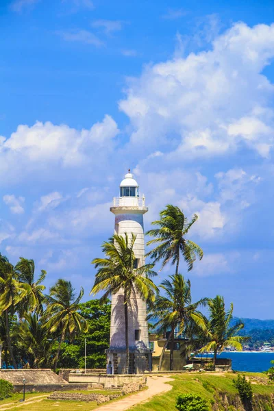 Ünlü deniz feneri Fort Galle, Sri Lanka, güneşli bir günde güzel manzara