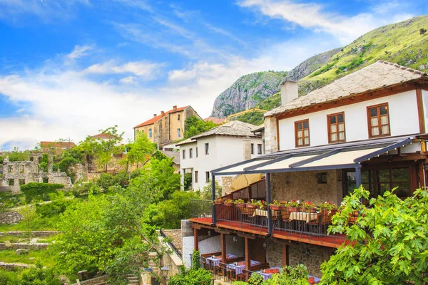 Beautiful views of the Brankovac Historic District of Mostar in Bosnia and Herzegovina — Stock Photo, Image