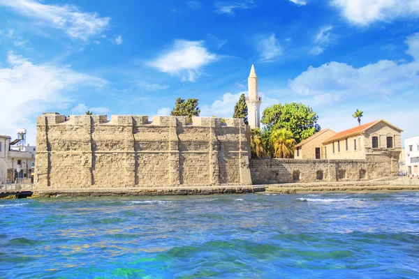 Güzel bir kale Larnaka, Kıbrıs Adası manzarası
