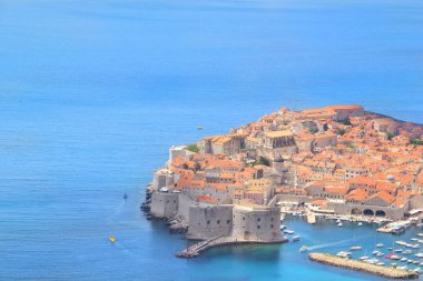 Dubrovnik, Hırvatistan tarihi şehir güneşli bir günde güzel görünümü