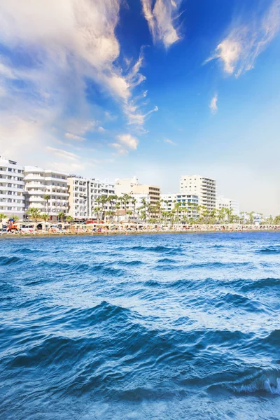 Вид Главную Улицу Ларнаки Пляж Пинхудес Кипрусе — стоковое фото