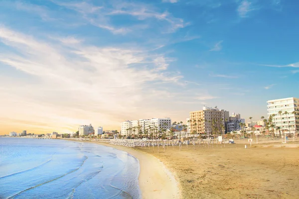 Ana Caddenin Kıbrıs Larnaka Finikoudes Beach Güzel Manzara — Stok fotoğraf