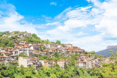 Güzel manzarasına Tsarevets dağlarında Veliko Tirnovo, Bulgaristan