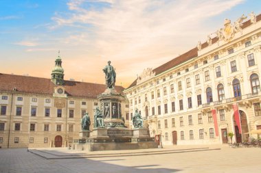 İmparator Franz Joseph anıt ı Inn der Bourg Viyana, Avusturya