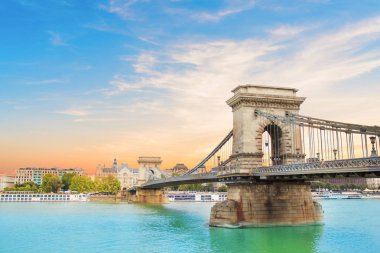 Budapeşte, Macaristan Tuna zinciri köprüden güzel görünümü