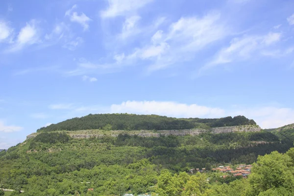 Beautiful View Ancient Fortress Tsarevets Mountains Veliko Tirnovo Bulgaria — Stock Photo, Image