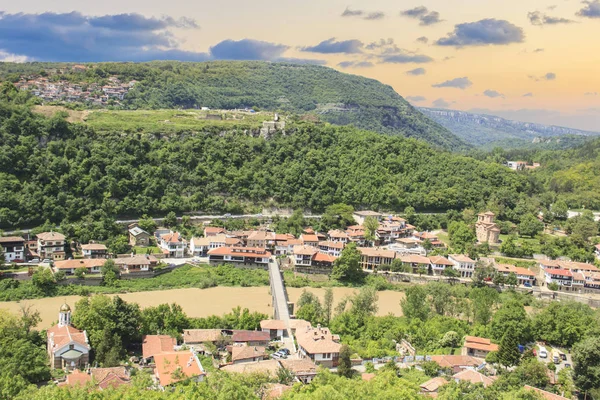 Beautiful View Ancient Fortress Tsarevets Mountains Veliko Tirnovo Bulgaria — Stock Photo, Image
