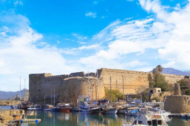 Girne (Girne), Kuzey Kıbrıs'ın Girne koyunda güzel görünümü