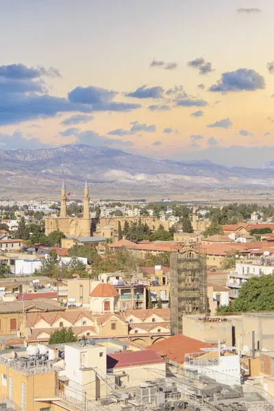 Krásný Výhled Turecké Části Města Vlajky Nicosia Kypr Royalty Free Stock Obrázky