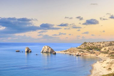 Kıbrıs Afrodit'in doğum yeri güzel manzarasına. Petra tu Romiou, Aphrodite taş