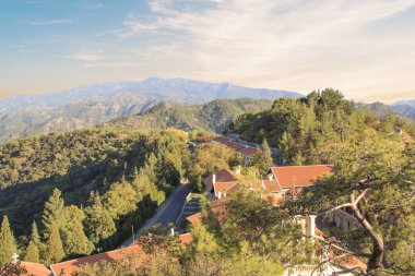 Sedir Vadisi doğa rezerv Kıbrıs'ta Trooditissa manastırda güzel görünümü