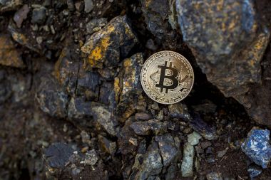 bitcoin taş zemin üzerine