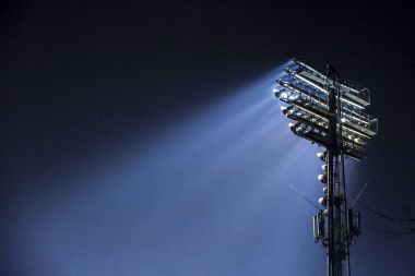 Spor arena Stadı'nda Kulesi ışıklandırma büyük sahne ışıkları