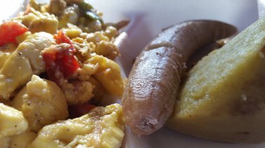 Akee muz ve tatlı patates Kahvaltı