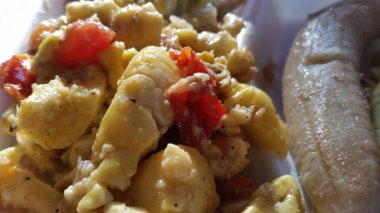 Akee muz ve tatlı patates Kahvaltı