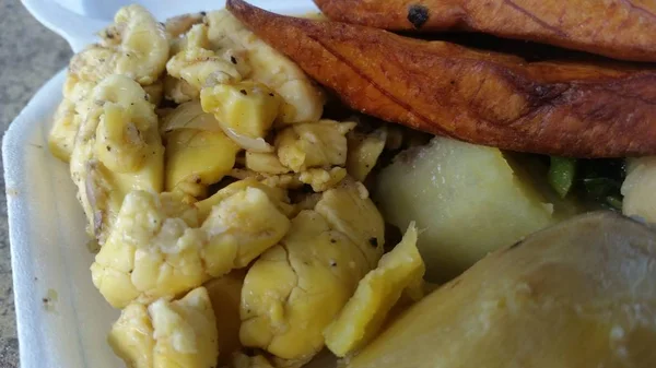 Ackee plantain and callaloo breakfast — Stock Photo, Image