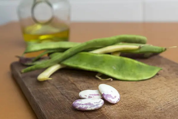 Preparación de judías verdes para cocinar — Foto de Stock