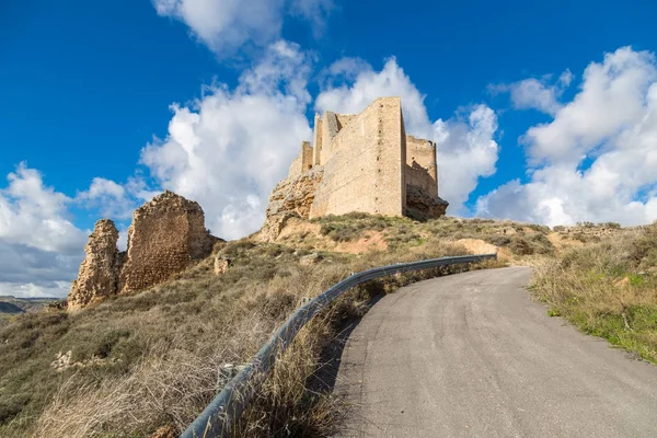 Cesta k hradu Zorita de los hole, Guadalajara, Španělsko — Stock fotografie