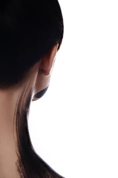短发，粗线条的黑发女人 — 图库照片