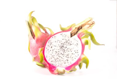 Beyaz arkaplanda Ejder Meyvesi izole