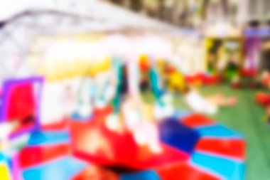 Bulanık arka plan çocuk eğlence merkezleri ve etkinlikler ile ilgili madde için bir örnek olabilir