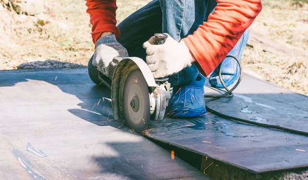 Svetsare Klipper Plåt Vinkel Slipmaskin Maskin — Stockfoto