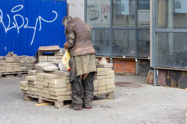 Krasnodar Russia February 2020 Man Beggar Tramp Torn Pants Bag — Stock Photo, Image