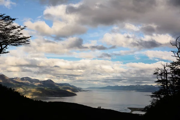 Kanał Beagle i Ushuaia od lodowca walki — Zdjęcie stockowe