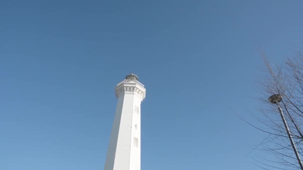 Lutningen på fyren i Torre Canne — Stockvideo