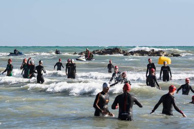 Sporcular daha önce Ironman 70,3 Pescara 18 Haziran 2017 in at yarışı