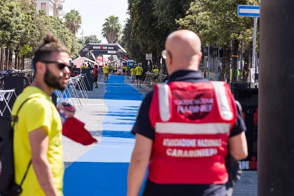 Jury and Security blurred at Pescara's Ironman 70.3 — Stock Photo, Image