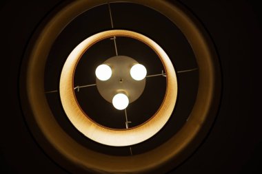 Eşmerkezli daire avize gece