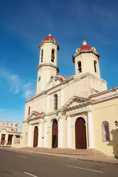 Cienfuegos kathedrale in kuba — Stockfoto