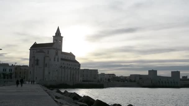 Trani Italia Enero 2018 Panorama Atardecer Ciudad Trani Basílica — Vídeos de Stock