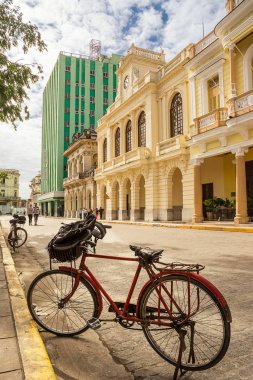 Bisiklet park içinde merkezi Santa Clara kentinde, Küba, Pazar m