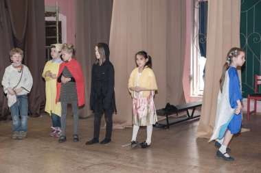 Moskova, Rusya - Mayıs, 2018 yaklaşık: Prova toplantı salonu okul performans.