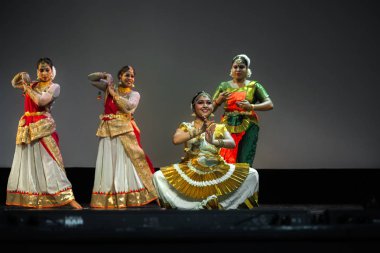 Durga puja performansı