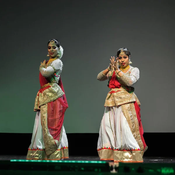 Durga puja performansı