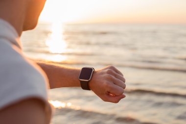 Man smartwatch arıyorum