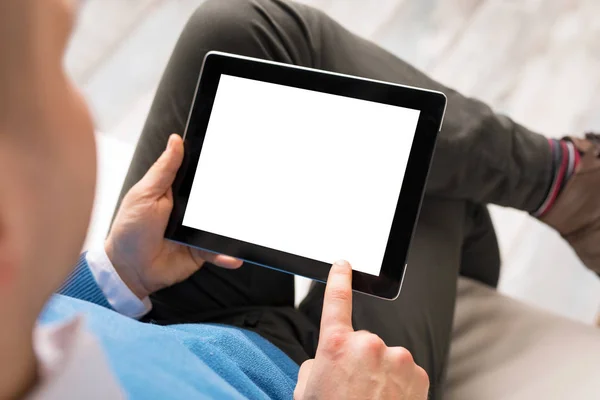 Man using tablet computer — Stock Photo, Image