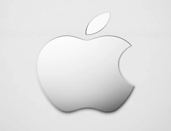 Рига, Латвія - 29 грудня 2016: Логотип Apple на алюмінієві Macbook-лептопом. — стокове фото